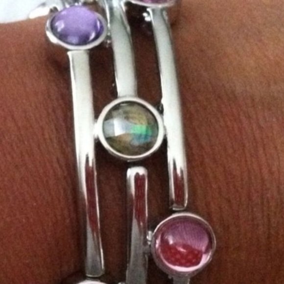 Lia Sophia "SNOWCONE" Stretch Bracelet - Picture 3 of 9